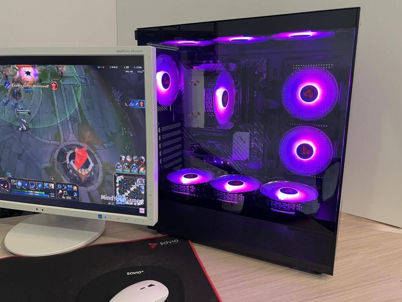 Odkryj najlepsze akcesoria i gadżety dla gracza, które zmienią twoje doświadczenia gamingowe